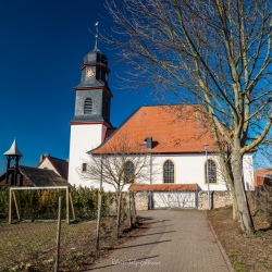Die St. Bonifatiuskirche in Dolgesheim